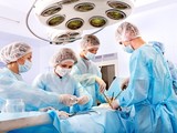 О первых успешных операциях по пересадке матки шведские медики сообщили осенью прошлого года