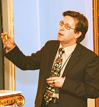 В.Н. Дроздов, д.м.н., профессор, руководитель отдела научных  и клинико-диагностических исследований  ЦНИИ гастроэнтерологии